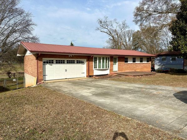 7613 Cecelia Drive, Chattanooga, TN 37416