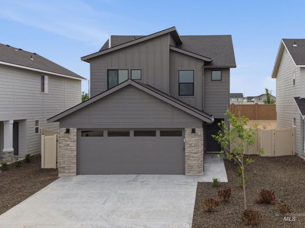 4360 N Alameda Creek Ave, Meridian, ID 83646