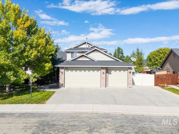 634 W Ashby Dr, Meridian, ID 83646