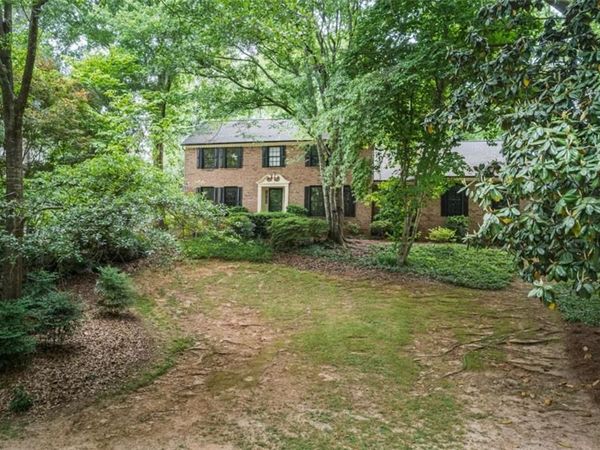 3521 Harvest Moon Trace, Lilburn, GA 30047