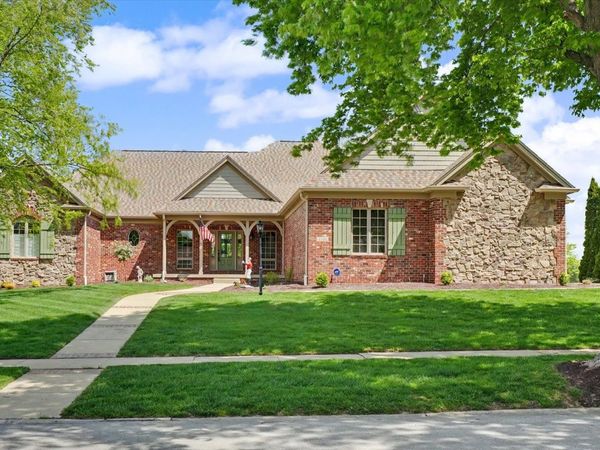 4106 Farhills Drive , Champaign, IL 61822