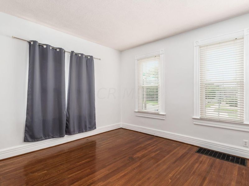 121 Mcmillen Avenue , Columbus, OH 43201 Photo 10