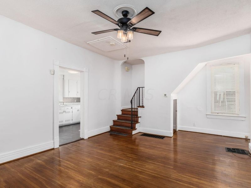 121 Mcmillen Avenue , Columbus, OH 43201 Photo 6