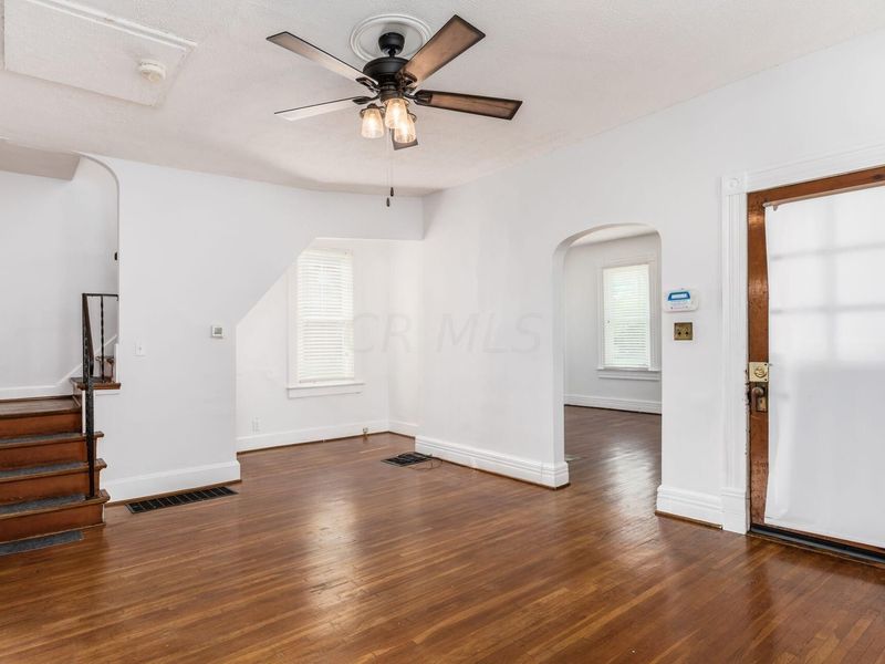 121 Mcmillen Avenue , Columbus, OH 43201 Photo 8