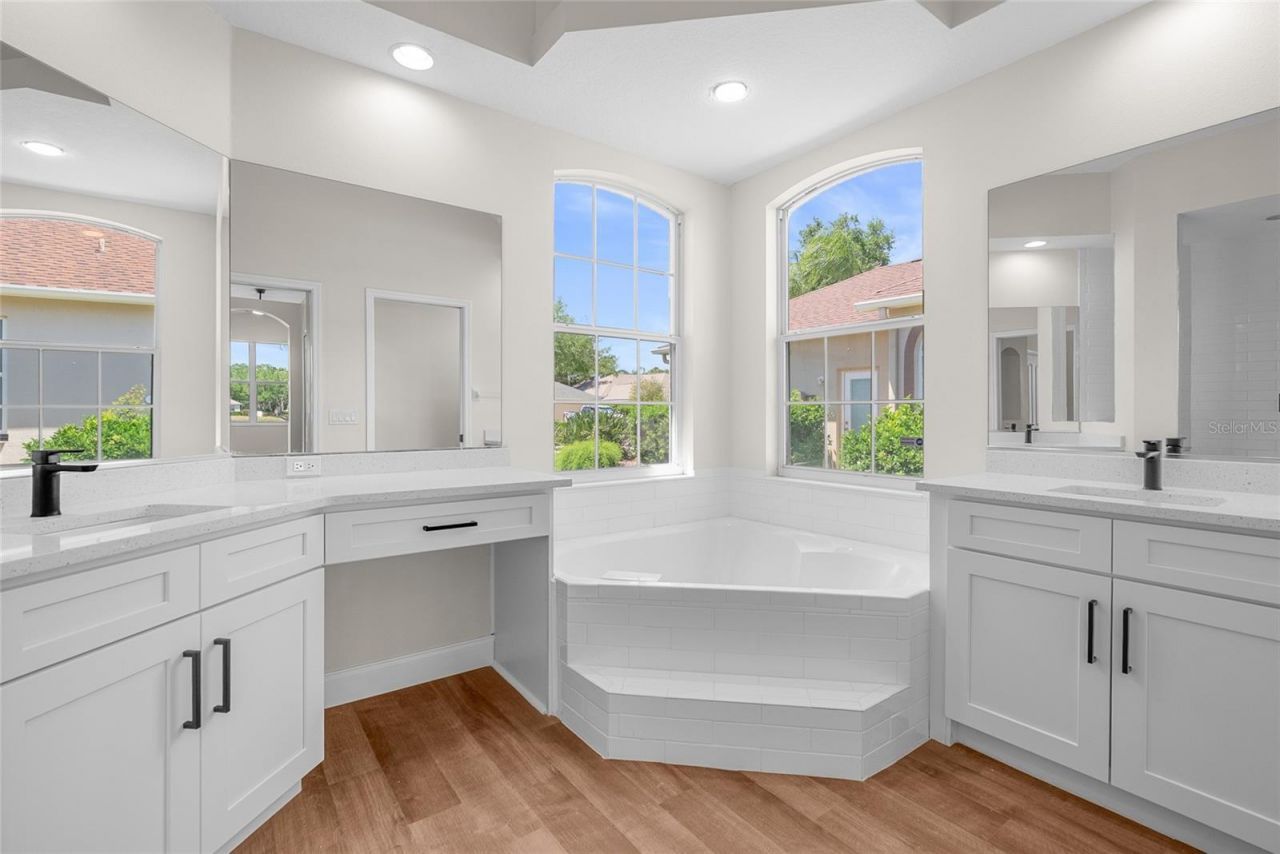 11018 Pine Lilly Place, Lakewood Ranch, FL 34202 Photo