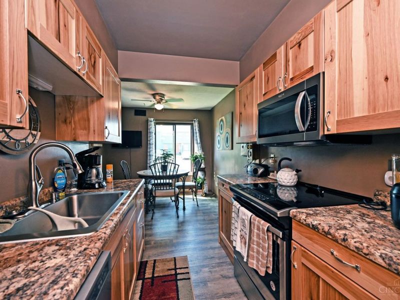 1056 Crisfield Drive, Union Twp, OH 45245 Photo 11