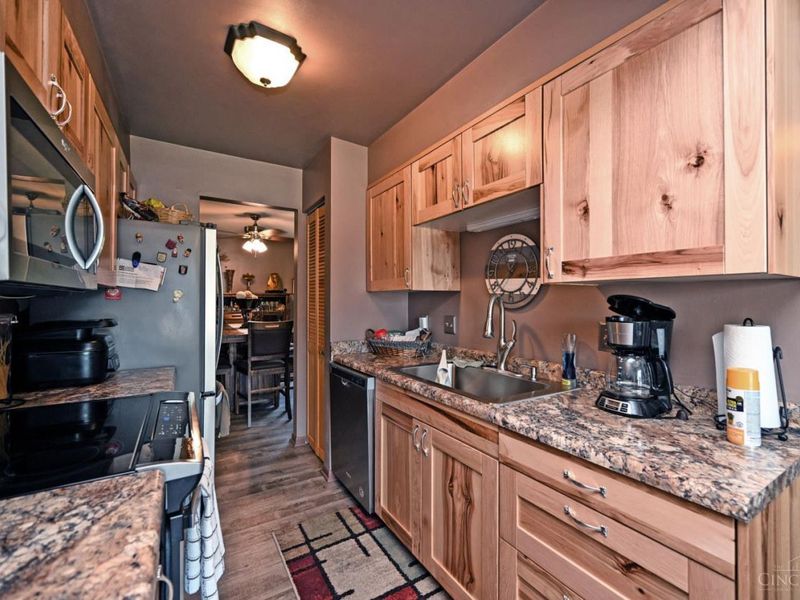 1056 Crisfield Drive, Union Twp, OH 45245 Photo 8