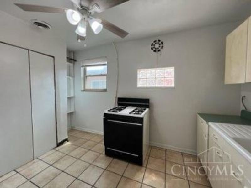 1409 Yarmouth Avenue, Cincinnati, OH 45237 Photo 7