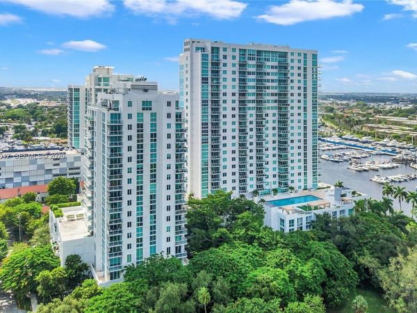 1871 NW S River Dr , Unit 802, Miami, FL 33125