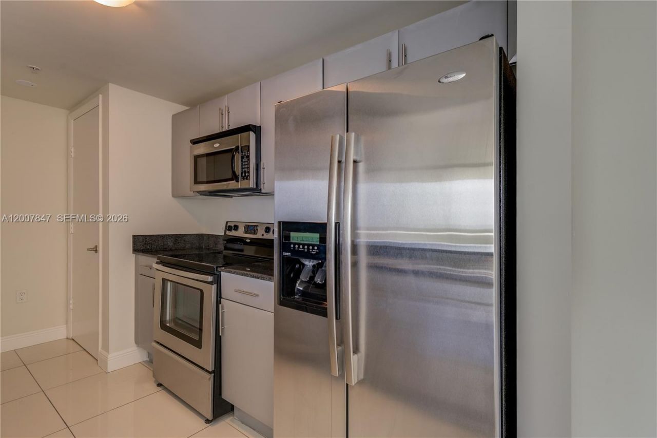 1871 NW S River Dr, Unit 802, Miami, FL 33125 Photo