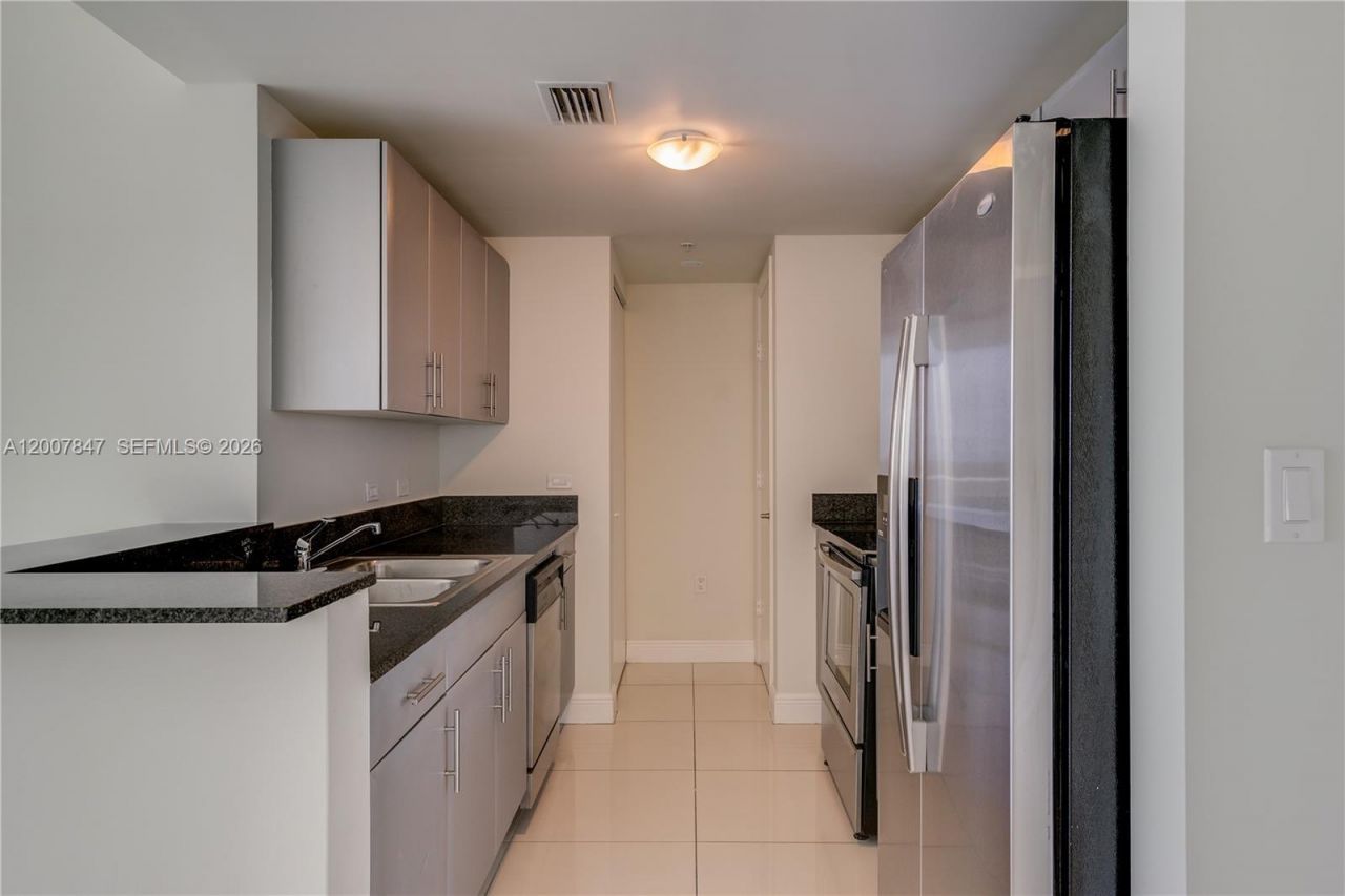 1871 NW S River Dr, Unit 802, Miami, FL 33125 Photo