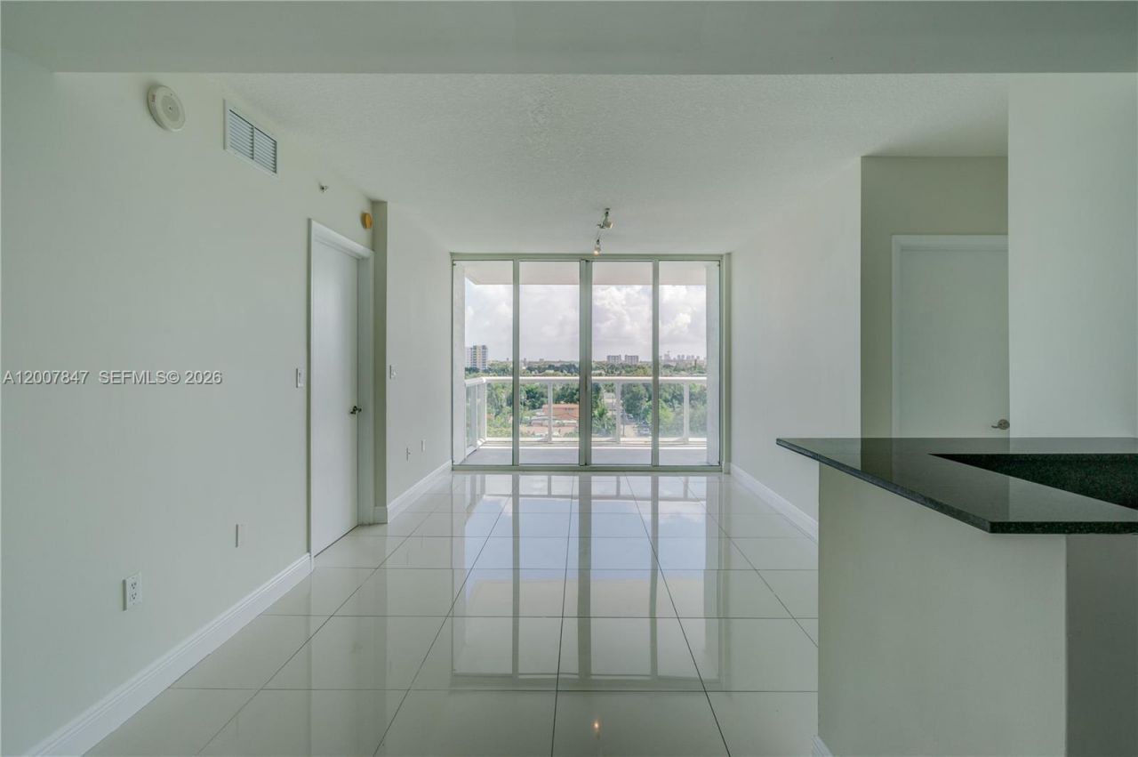 1871 NW S River Dr, Unit 802, Miami, FL 33125 Photo