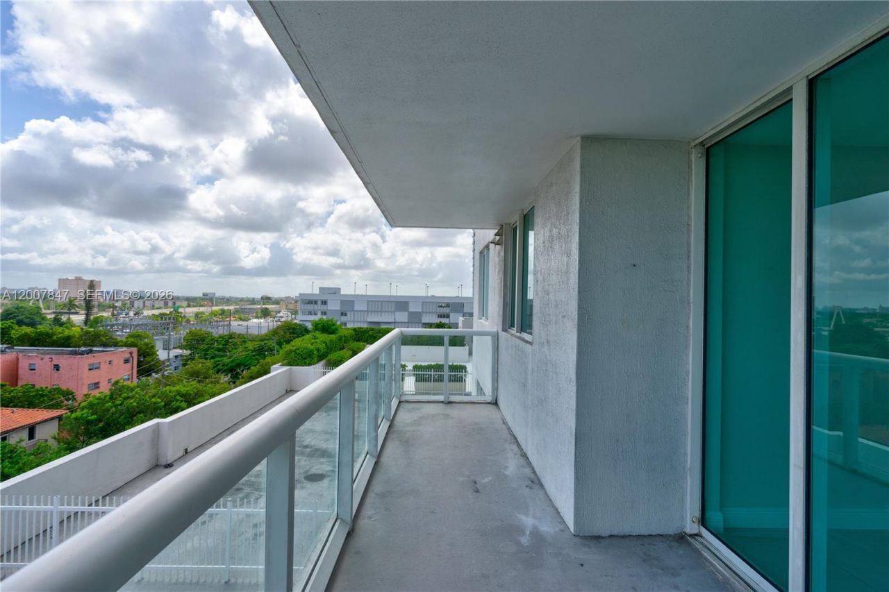 1871 NW S River Dr, Unit 802, Miami, FL 33125 Photo