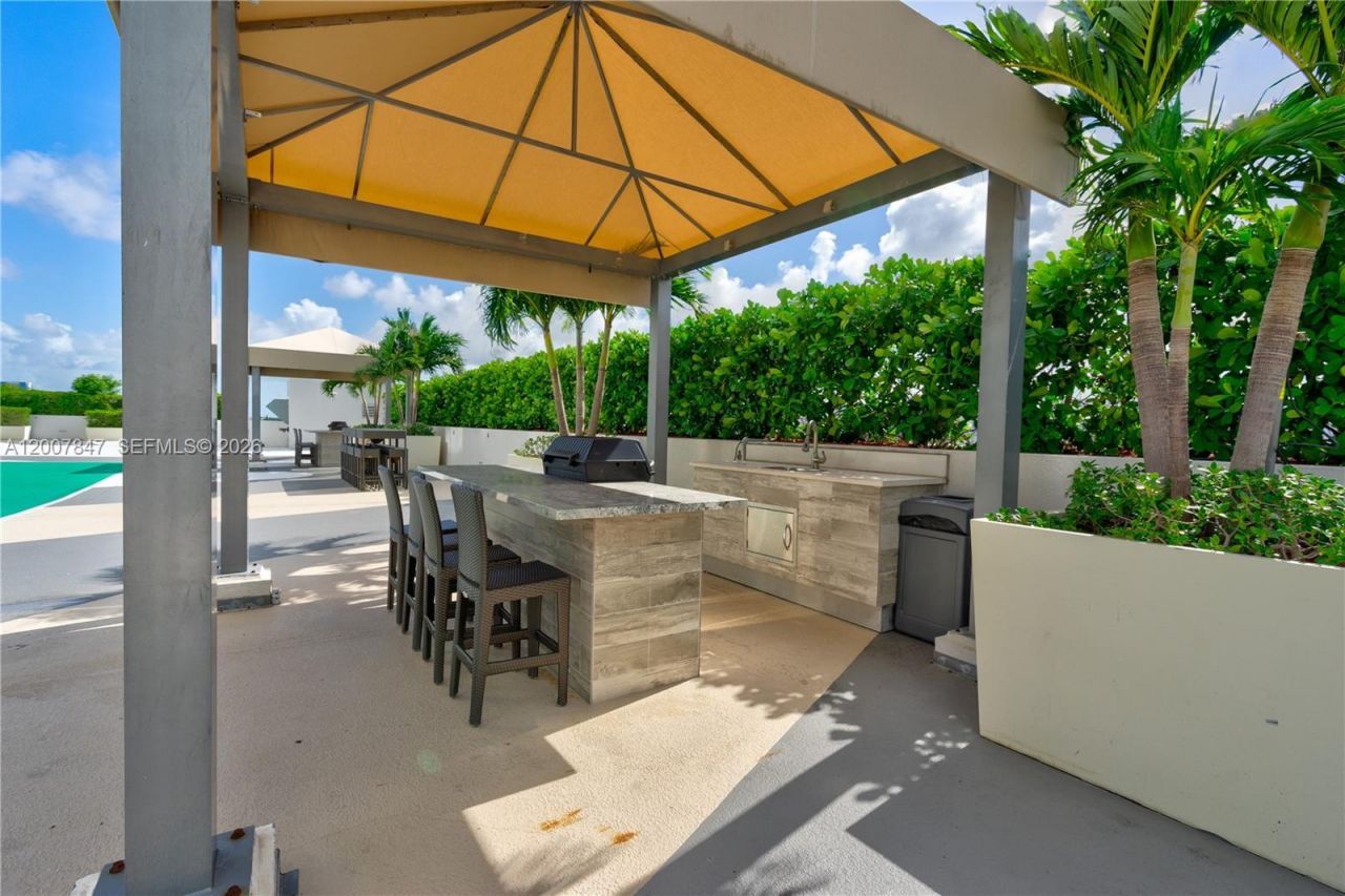 1871 NW S River Dr, Unit 802, Miami, FL 33125 Photo