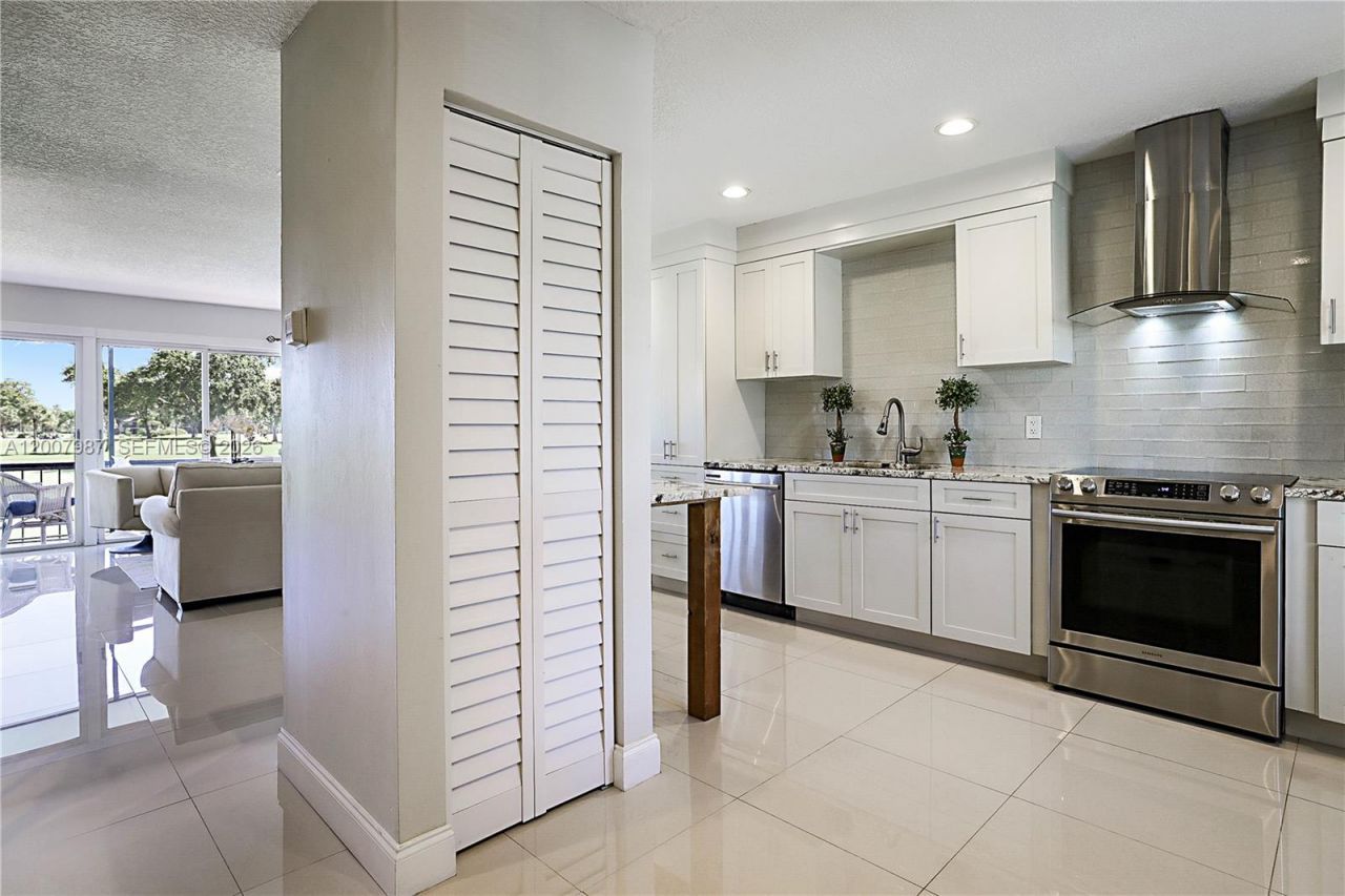 9169 SE Riverfront Ter , Unit M, Jupiter, FL 33469 Photo