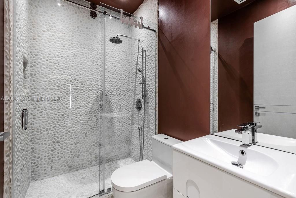 3949 194th Ln, Sunny Isles Beach, FL 33160 Photo