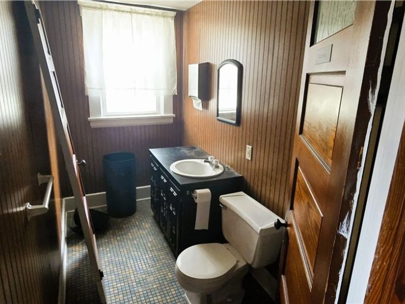 229 5th Street, Elyria, OH 44035 Photo 12