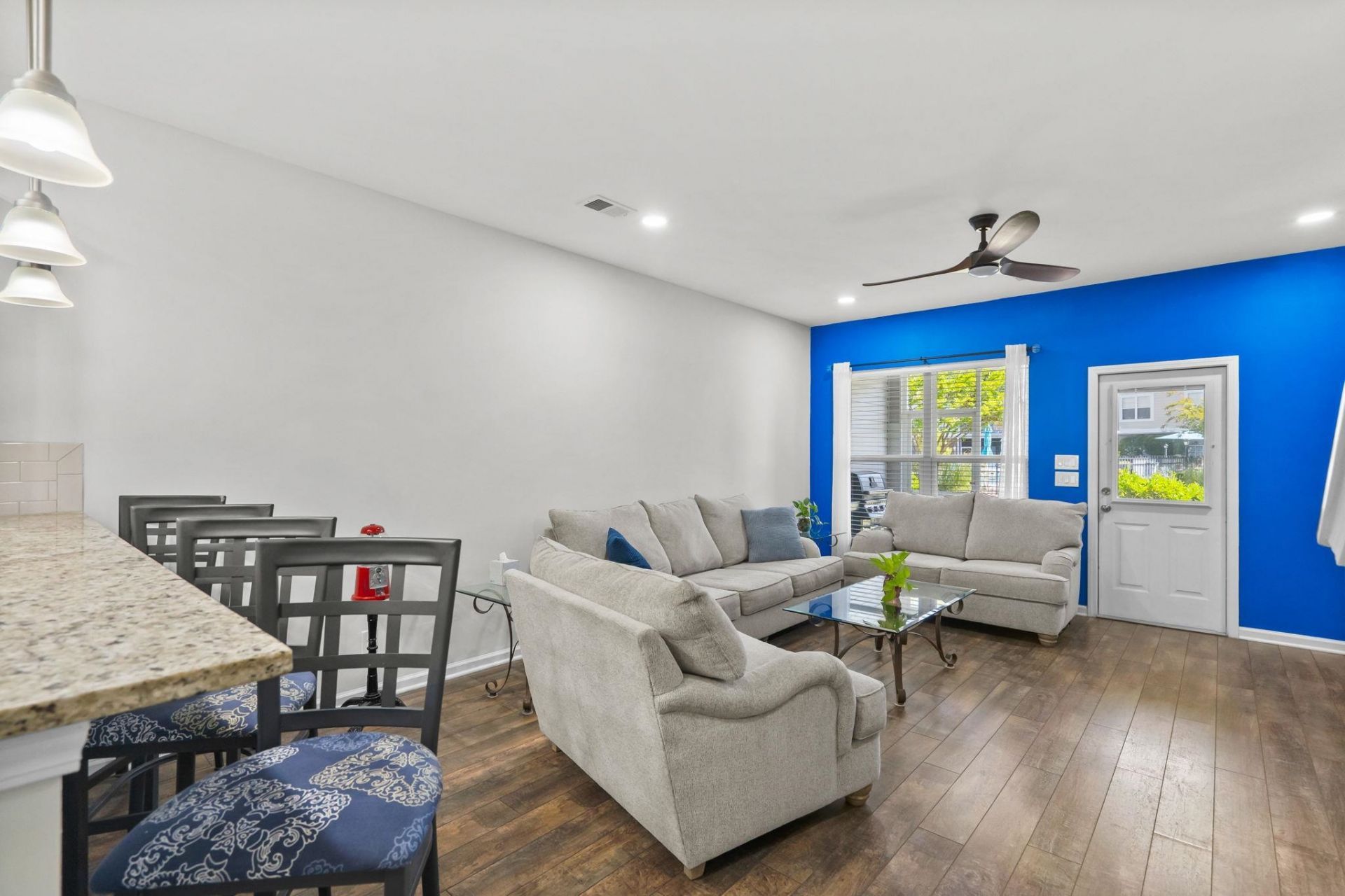 306 Castle Dr.  Photo 12