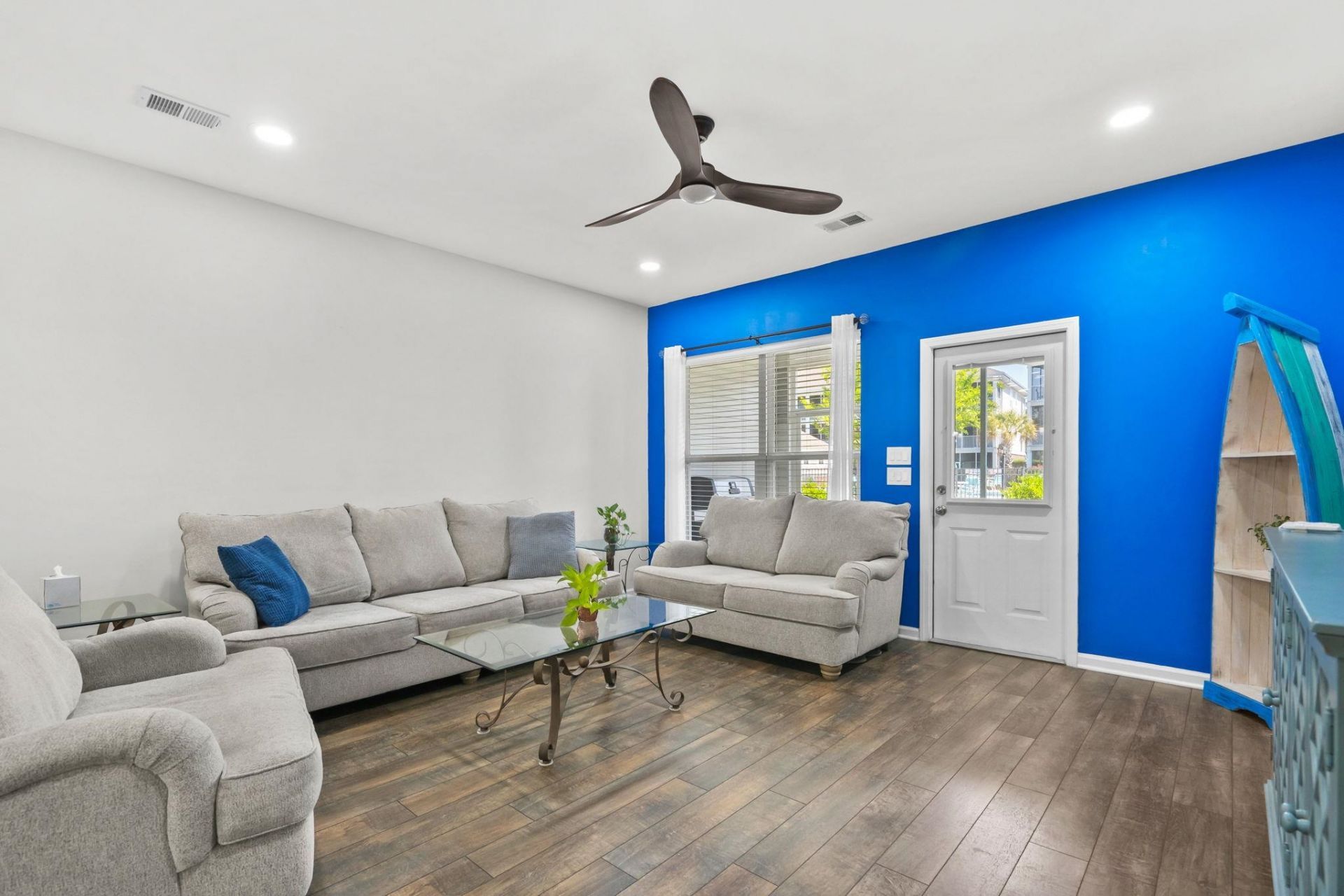 306 Castle Dr.  Photo 15