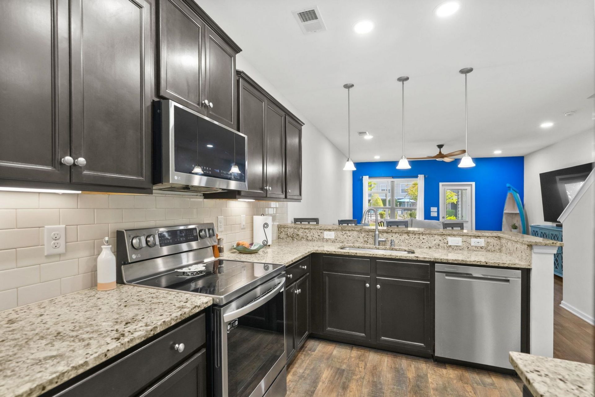 306 Castle Dr.  Photo 21