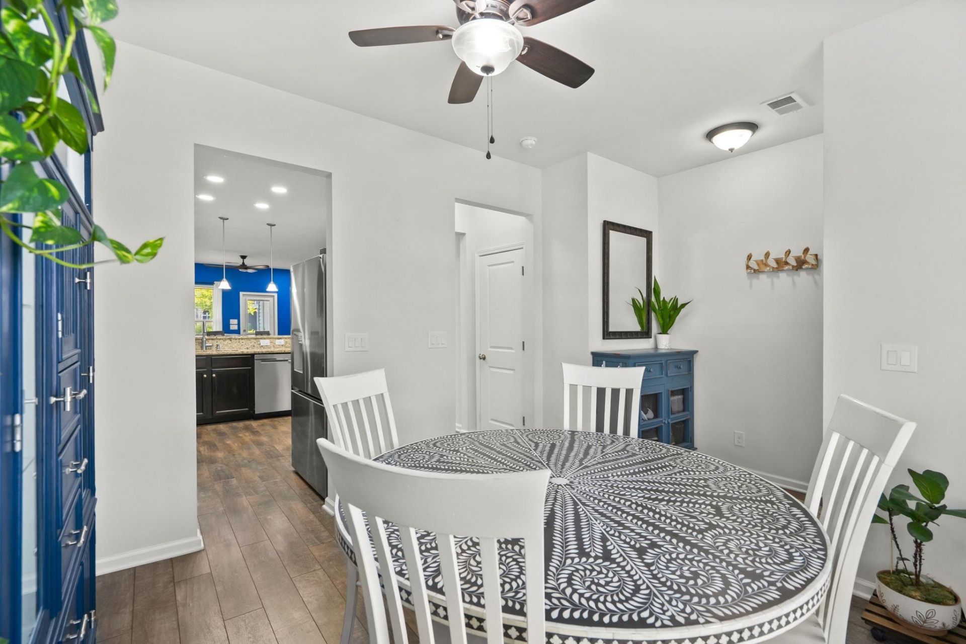 306 Castle Dr.  Photo 8