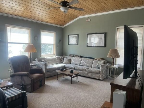 195 W Huron Drive, Bois Blanc, MI 49775