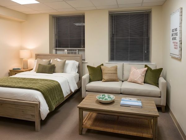 475 Commonwealth Avenue, Unit G4, Boston, MA 02215