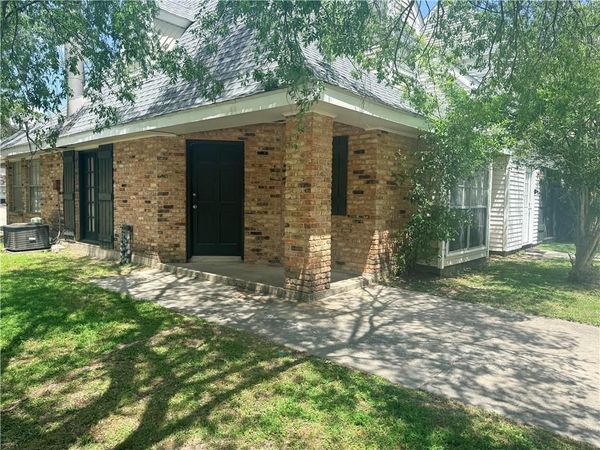 1500 RICHMOND Drive , Slidell, LA 70458