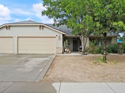 859 Klien Street, Dayton, NV 89403 Photo