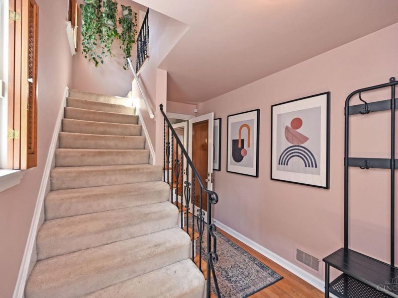 7325 Brookcrest Drive, Cincinnati, OH 45237 Photo 6