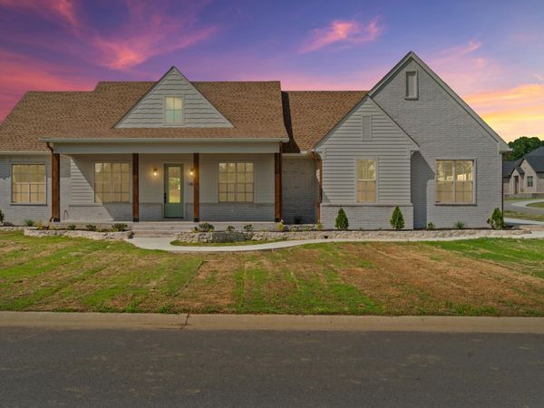 1806 Secretariat Way, Searcy, AR 72143