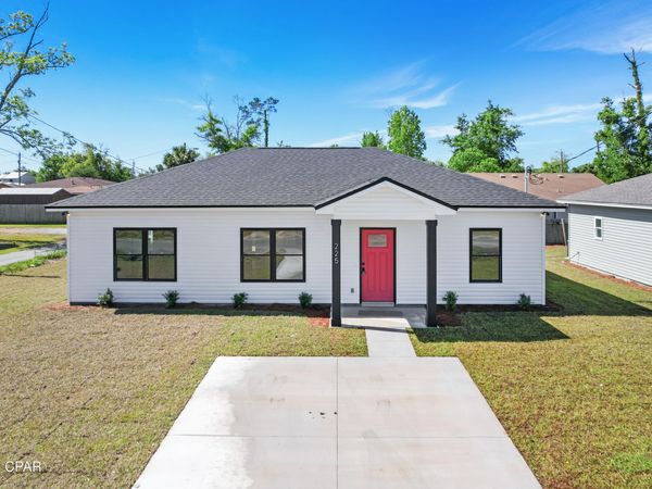 225 W 13th Street , Panama City, FL 32401