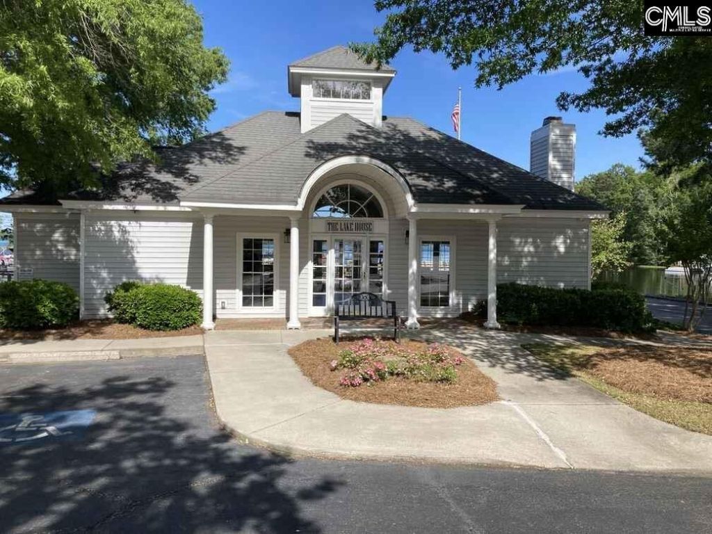 109 Carrituck Court  Photo 12