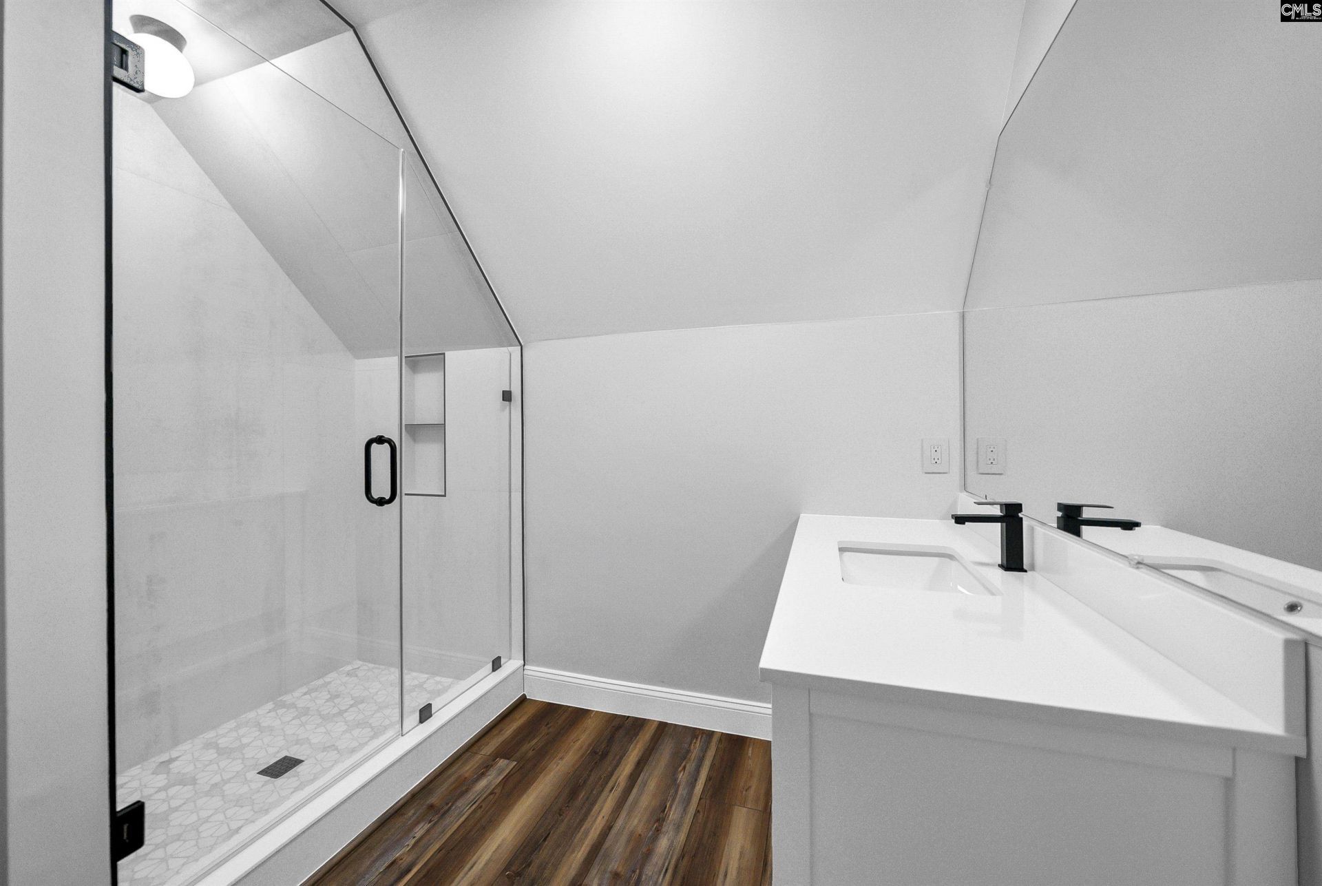 209 Secret Cove Drive  Photo 32