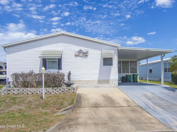 7669 Chasta Road , Micco, FL 32976