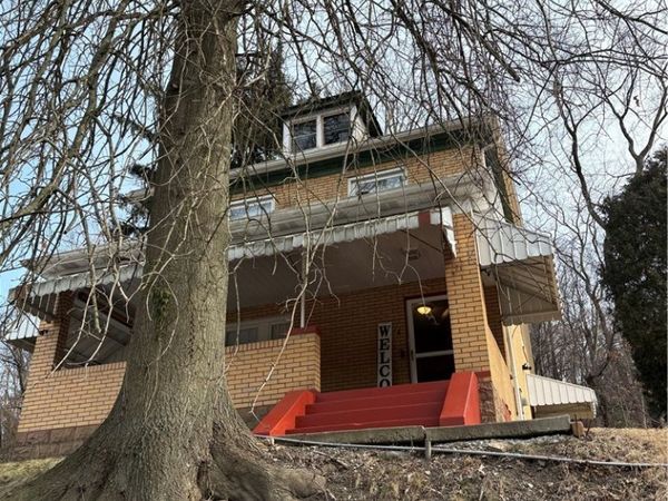 474 Hochberg Rd, Pittsburgh, PA 15235