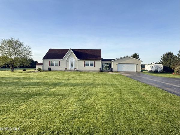 13131 County Road H , Wauseon, OH 43567