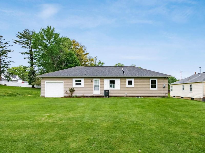 2446 Edison Avenue, Zanesville, OH 43701 Photo 28