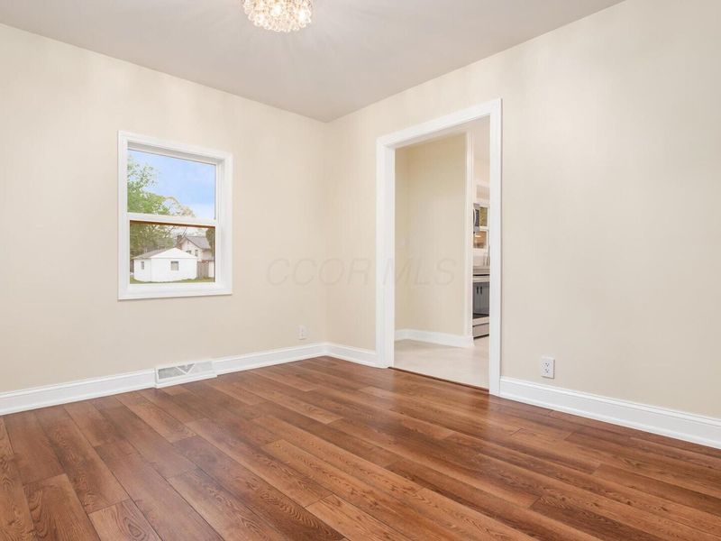 2446 Edison Avenue, Zanesville, OH 43701 Photo 8