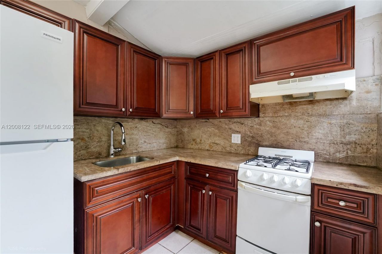 166 E 17th St , Hialeah, FL 33010 Photo