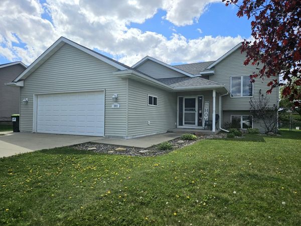 399 5th Avenue SE, Dover, MN 55929