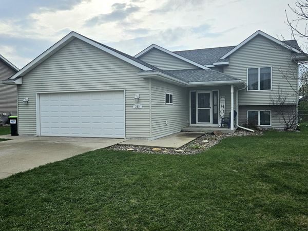 399 5th Avenue SE, Dover, MN 55929