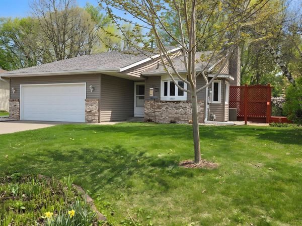 1830 Walnut Lane, Eagan, MN 55122