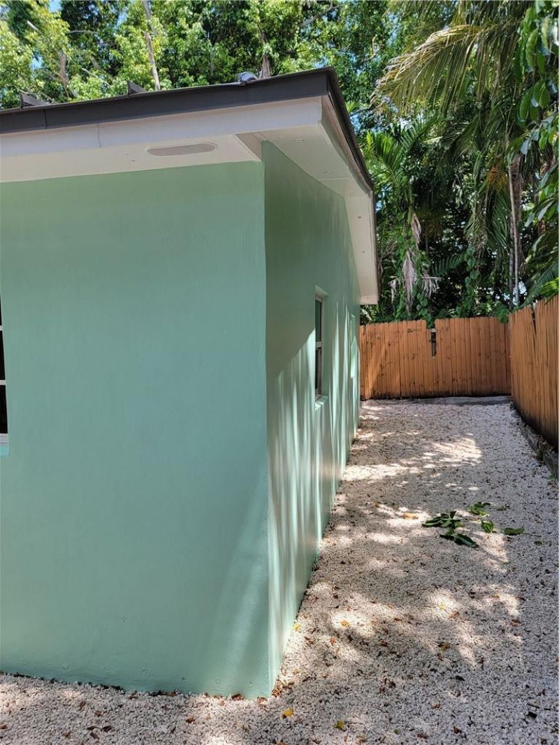 1010 NW 3rd Avenue, Hallandale Beach, FL 33009 Photo