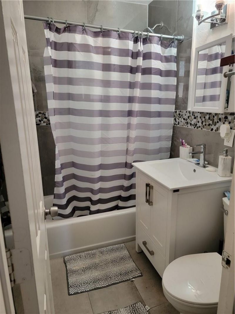 1010 NW 3rd Avenue, Hallandale Beach, FL 33009 Photo