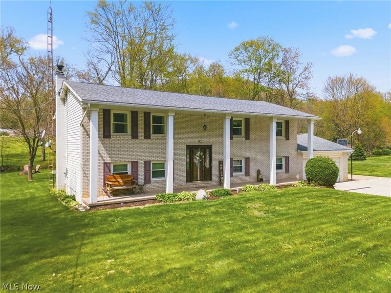 6195 Breezehill Road SW, East Sparta, OH 44626 Photo 2