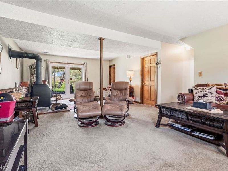 6195 Breezehill Road SW, East Sparta, OH 44626 Photo 21