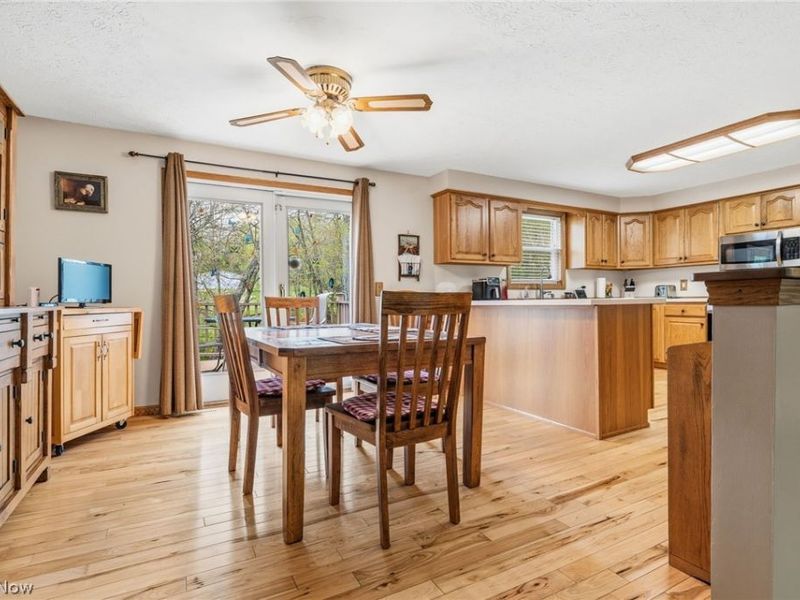 6195 Breezehill Road SW, East Sparta, OH 44626 Photo 9