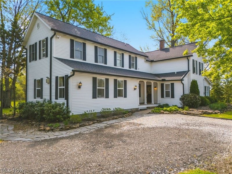 4767 Etter Drive, North Canton, OH 44232 Photo 2