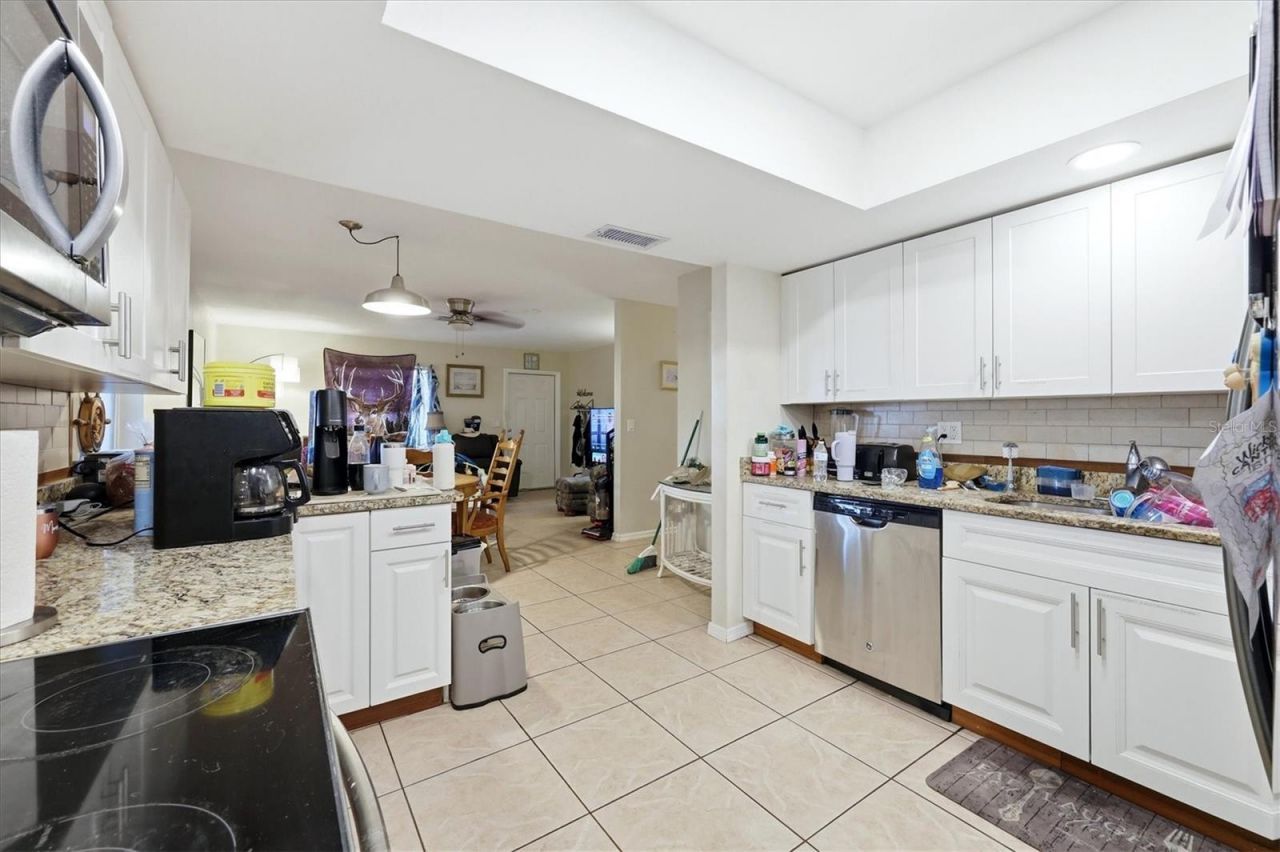 4501 86th Street Court W, Bradenton, FL 34210 Photo